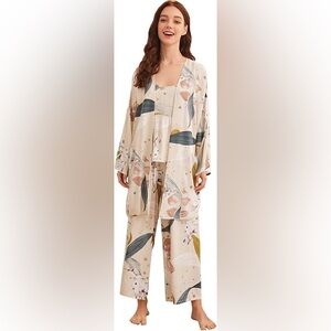 Elegant Women's Printed Sleepwear Set